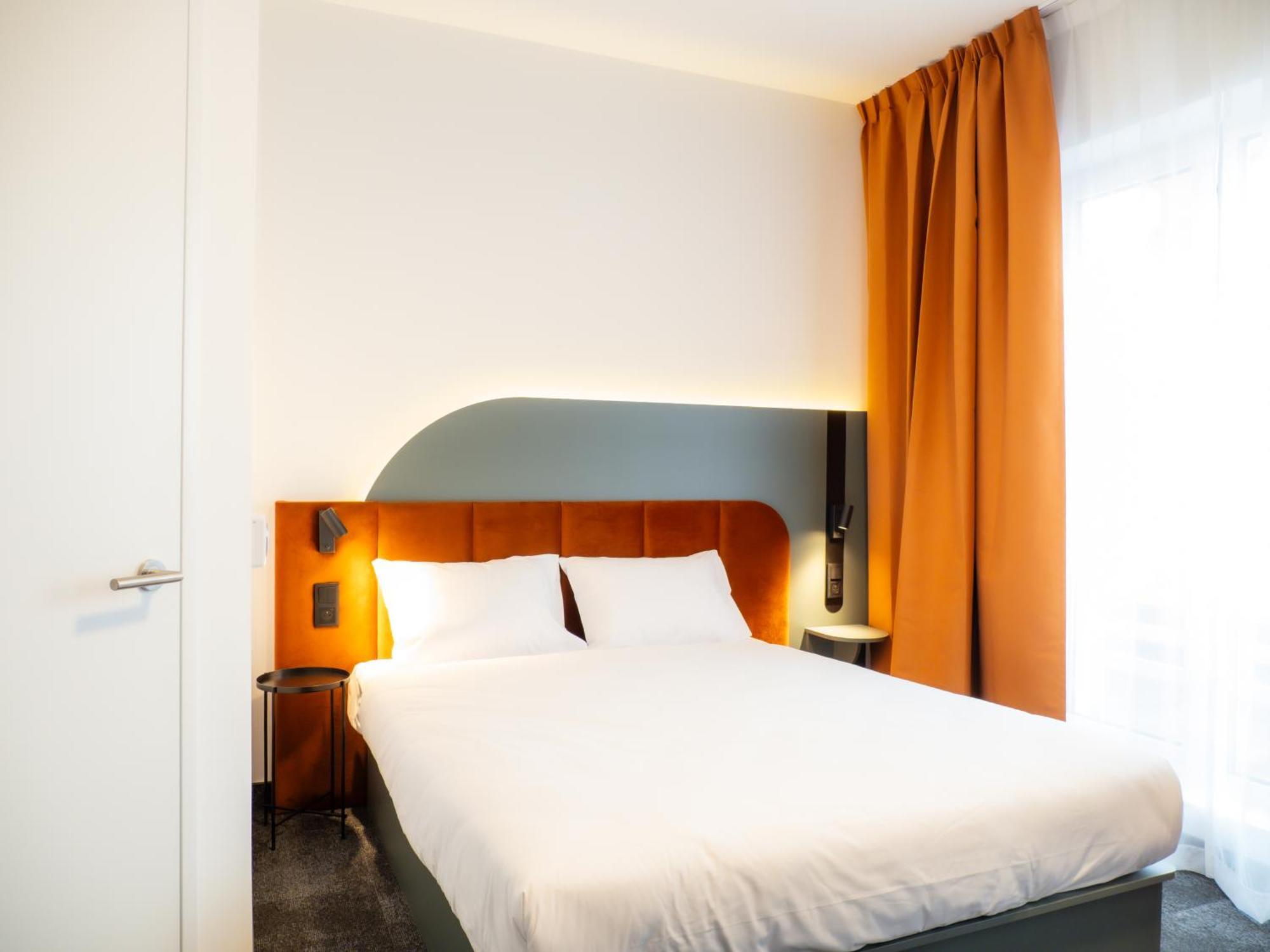 B&B Hotel Leszno Лешно Экстерьер фото