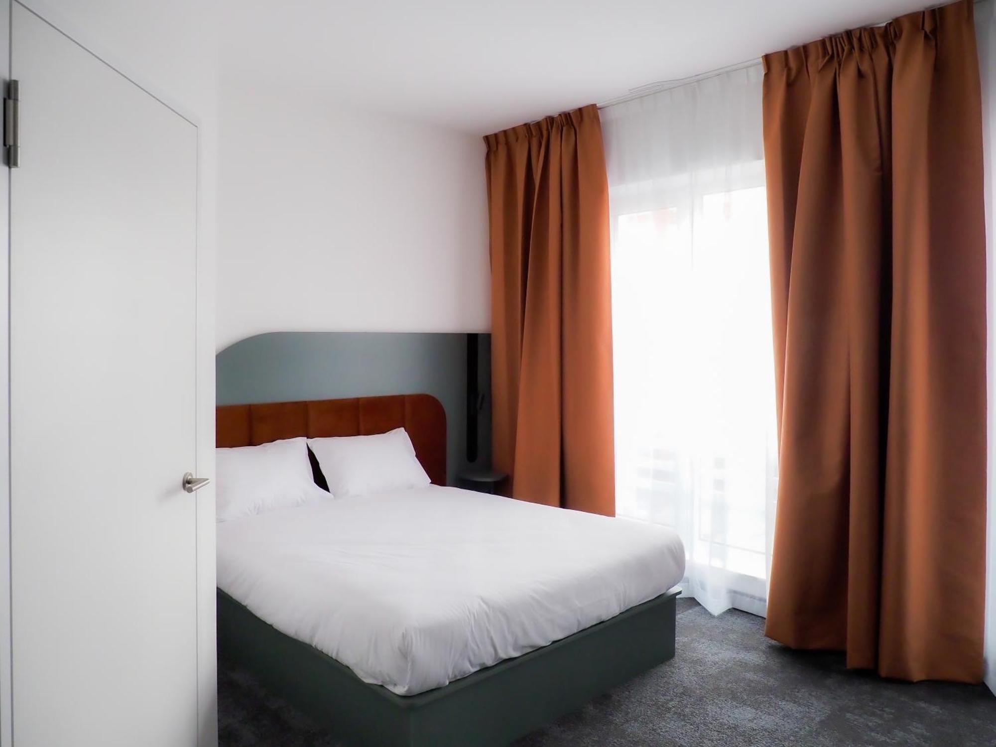 B&B Hotel Leszno Лешно Экстерьер фото